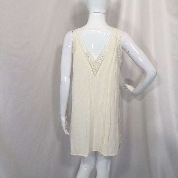 ASTR Lace Trim Minidress (H5) - Picture 3 of 7